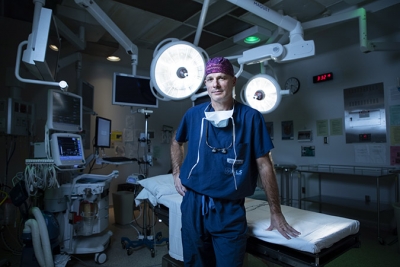 Dr. John Sinclair removed Stefanie Scrivens’ grade 2 oligodendroglioma through a successful awake brain surgery.