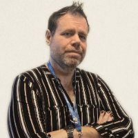 Dr. Henrique Parsons