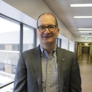 Rencontrez le Dʳ Kevin Imrie, hématologue