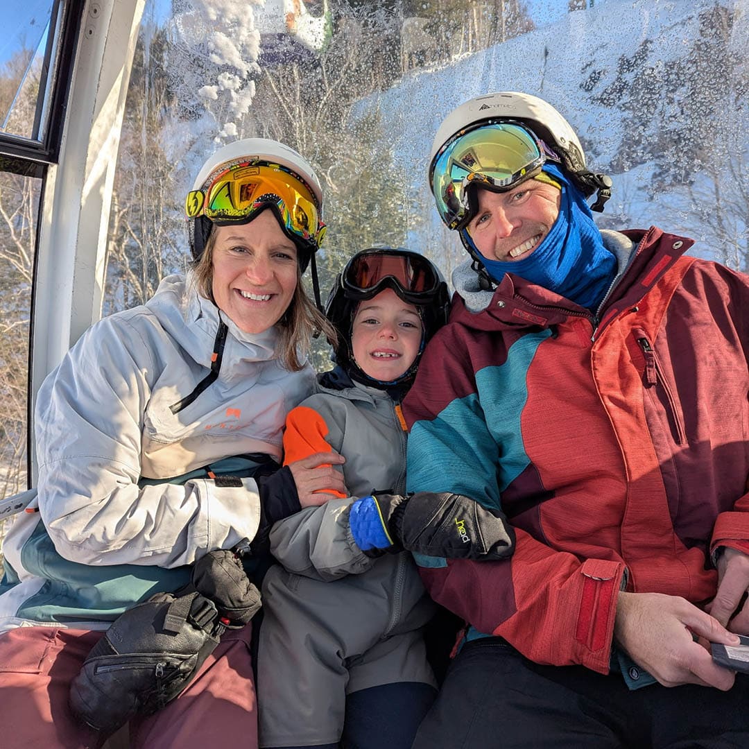 Jessica Lucky Ski lift