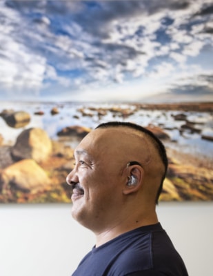 Inuit brain cancer patient, Joellie Qaunaq, at The Ottawa Hospital